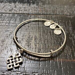 NWOT Alex And Ani “Spiritual Armor” Bracelet!